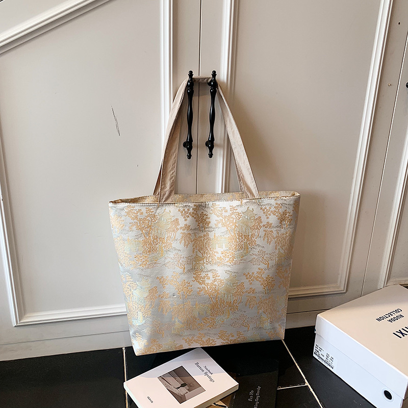 حقائب حمل بسيطة ذات سعة كبيرة  - مراجعة Interior Design Class وسعره